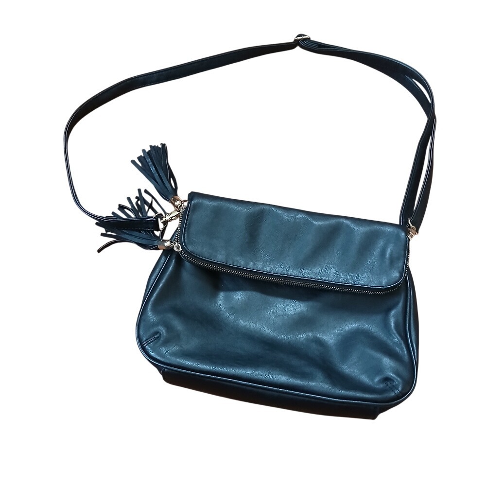 Foldover Crossbody Bag Women OS Black Tassel Faux‎ Leather Gold Hardware